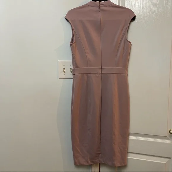 Mock neck slim dress - Picture 9 of 9